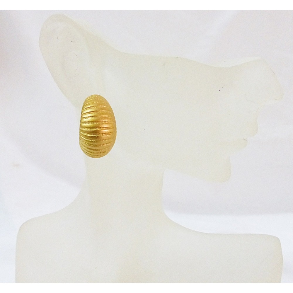 Vintage monet earrings satin finish open‎ hoop gold tone pierced